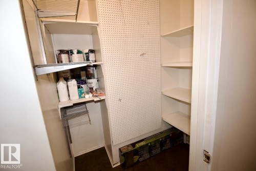 201 10345 123 Street Nw, Edmonton, AB - Indoor With Storage