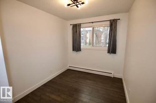 201 10345 123 Street Nw, Edmonton, AB - Indoor Photo Showing Other Room