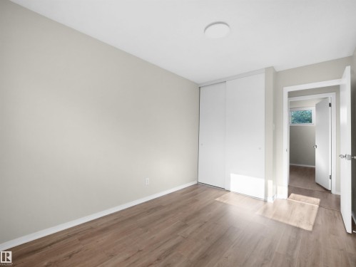 #B 16405 89 Av Nw, Edmonton, AB - Indoor Photo Showing Other Room