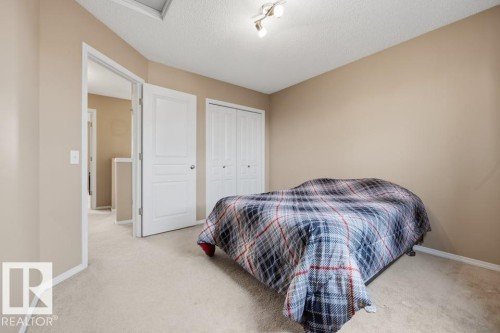 17724 90 Street Nw, Edmonton, AB - Indoor Photo Showing Bedroom