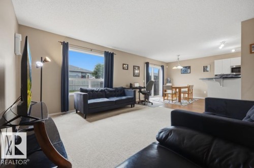 17724 90 Street Nw, Edmonton, AB - Indoor Photo Showing Living Room