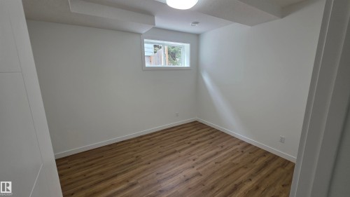 #1 6704 109 St Nw, Edmonton, AB - Indoor Photo Showing Other Room