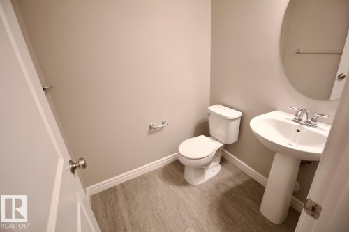 208 Allard Way, Fort Saskatchewan, AB - Indoor Photo Showing Bathroom