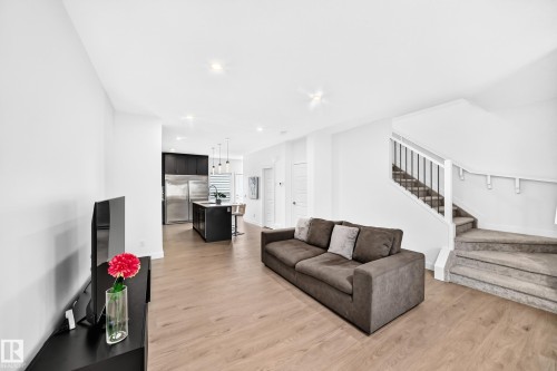 4027 Hawthorn Link Sw, Edmonton, AB 