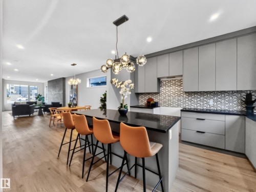 8711 149 Street Nw, Edmonton, AB - Indoor