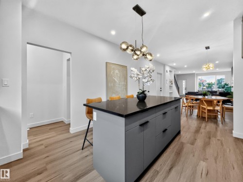 8711 149 Street Nw, Edmonton, AB - Indoor