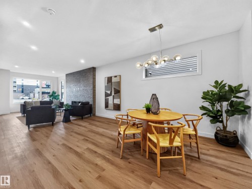 8711 149 Street Nw, Edmonton, AB - Indoor