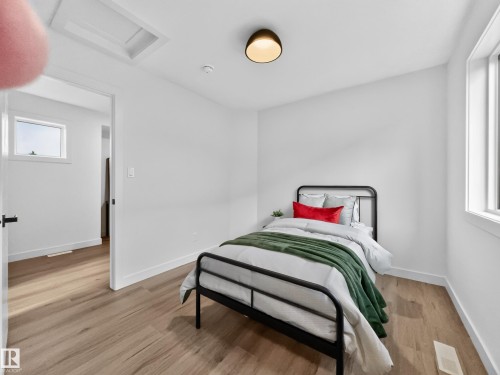 8711 149 Street Nw, Edmonton, AB - Indoor Photo Showing Bedroom