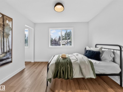 8711 149 Street Nw, Edmonton, AB - Indoor Photo Showing Bedroom
