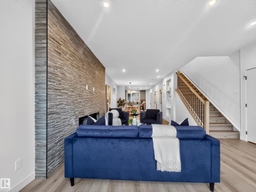 8711 149 Street Nw, Edmonton, AB - Indoor Photo Showing Living Room