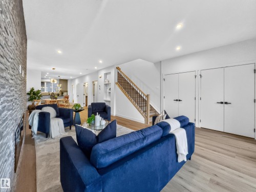 8711 149 Street Nw, Edmonton, AB - Indoor Photo Showing Living Room