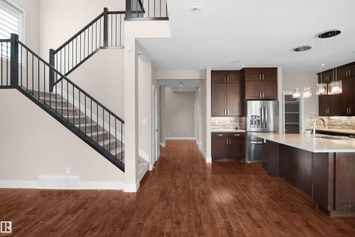 16539 132 Street Nw, Edmonton, AB - Indoor Photo Showing Kitchen With Upgraded Kitchen