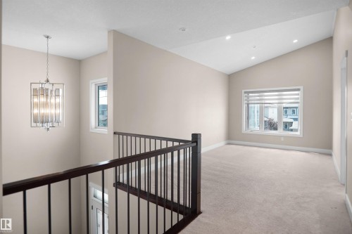 16539 132 Street Nw, Edmonton, AB - Indoor Photo Showing Other Room