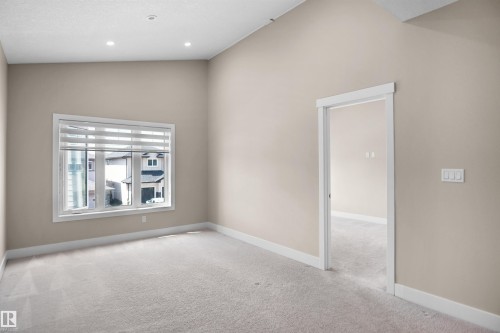 16539 132 Street Nw, Edmonton, AB - Indoor Photo Showing Other Room