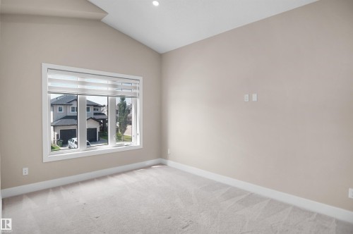 16539 132 Street Nw, Edmonton, AB - Indoor Photo Showing Other Room