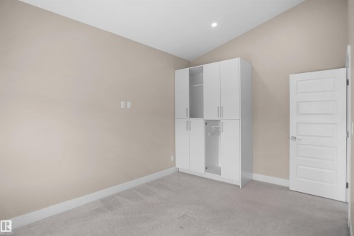 16539 132 Street Nw, Edmonton, AB - Indoor Photo Showing Other Room