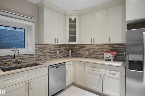 16539 132 Street Nw, Edmonton, AB - Indoor Photo Showing Kitchen With Double Sink