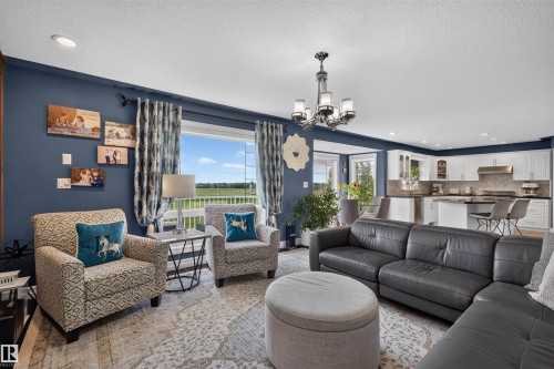 1751 Haswell Cove Nw, Edmonton, AB - Indoor Photo Showing Living Room