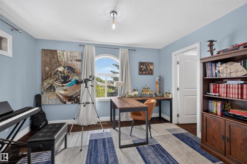 1751 Haswell Cove Nw, Edmonton, AB - Indoor Photo Showing Office