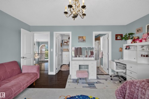 1751 Haswell Cove Nw, Edmonton, AB - Indoor Photo Showing Bedroom