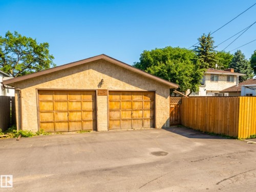 4419 114 Nw, Edmonton, AB 