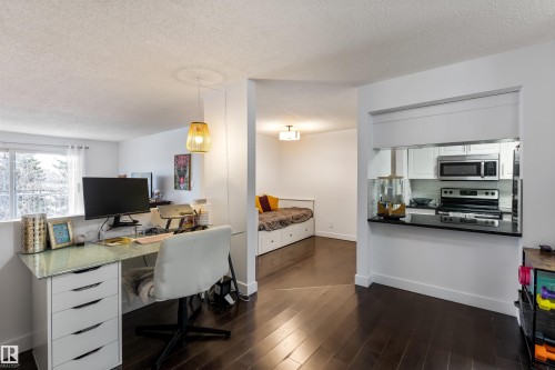 #403 10335 118 St Nw, Edmonton, AB - Indoor Photo Showing Office