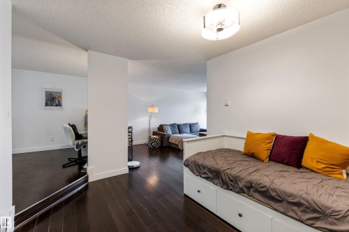 #403 10335 118 St Nw, Edmonton, AB - Indoor Photo Showing Bedroom