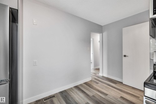 14208 51 Street, Edmonton, AB 