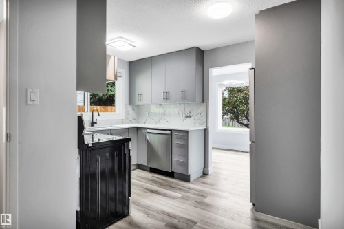 14208 51 Street, Edmonton, AB 