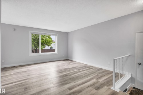 14208 51 Street, Edmonton, AB 