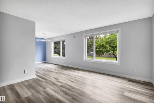 14208 51 Street, Edmonton, AB 