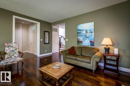 8935 84 Avenue Nw, Edmonton, AB 