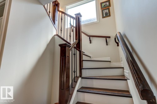 8935 84 Avenue Nw, Edmonton, AB 