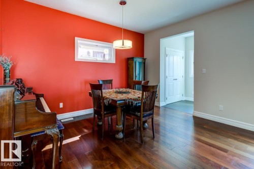 8935 84 Avenue Nw, Edmonton, AB 