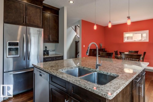 8935 84 Avenue Nw, Edmonton, AB 