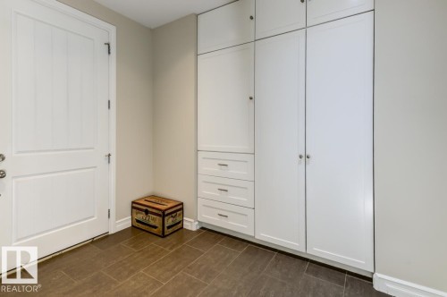 8935 84 Avenue Nw, Edmonton, AB 