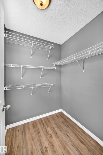 312 Gibb Close Nw, Edmonton, AB - Indoor With Storage