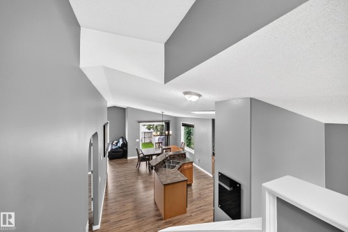 312 Gibb Close Nw, Edmonton, AB - Indoor Photo Showing Other Room