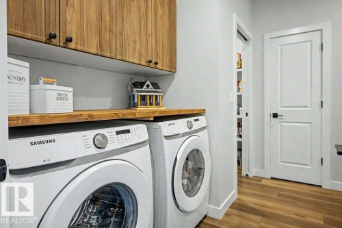 243 Brickyard Cove, Stony Plain, AB - Indoor Photo Showing Laundry Room