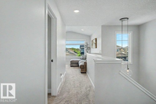243 Brickyard Cove, Stony Plain, AB - Indoor Photo Showing Other Room