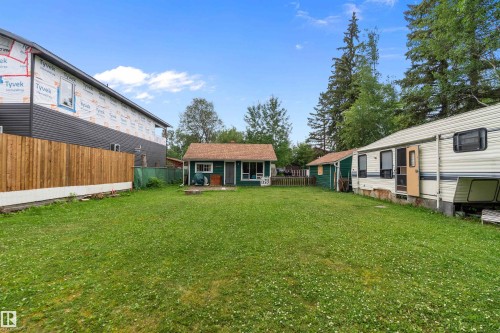211 2Nd Avenue, Rural Wetaskiwin County, AB - Outdoor
