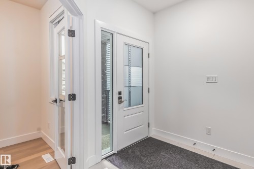 5380 Kimball Place Sw, Edmonton, AB - Indoor Photo Showing Other Room