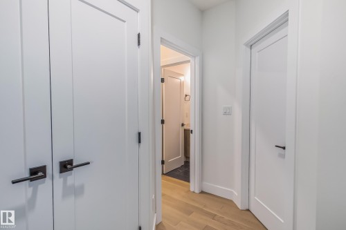 5380 Kimball Place Sw, Edmonton, AB - Indoor Photo Showing Other Room