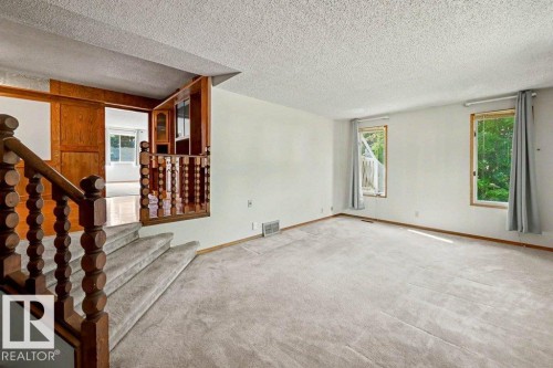 26 Louisbourg Place, St. Albert, AB - Indoor Photo Showing Other Room