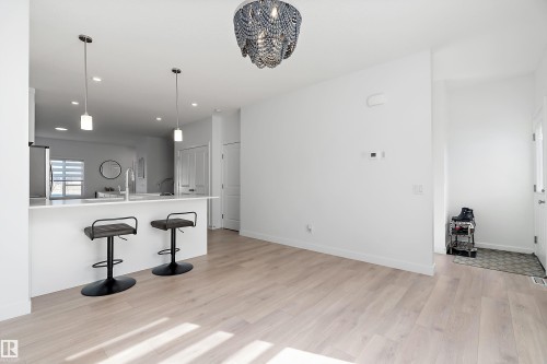 2644 192 Street Nw, Edmonton, AB - Indoor