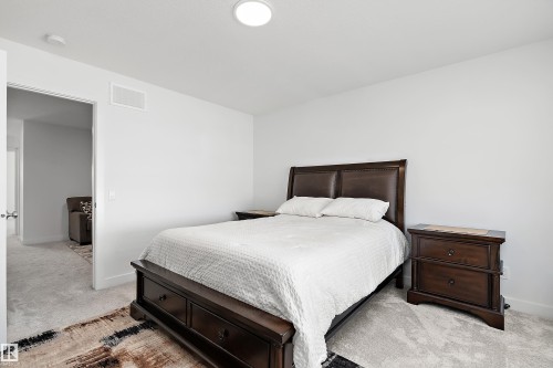 2644 192 Street Nw, Edmonton, AB - Indoor Photo Showing Bedroom