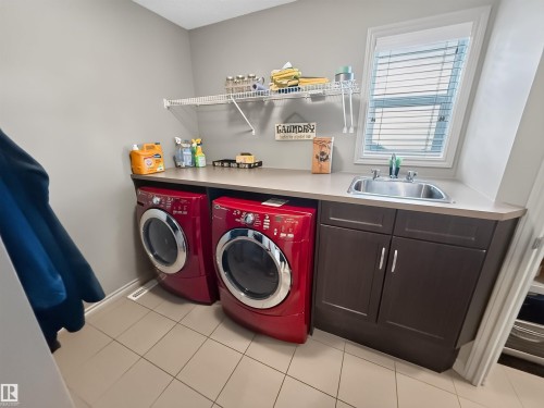 21 Hartwick Way, Spruce Grove, AB 