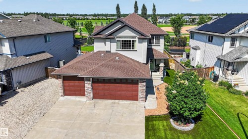 21 Hartwick Way, Spruce Grove, AB 