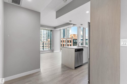 #702 10180 103 St Nw, Edmonton, AB - Indoor