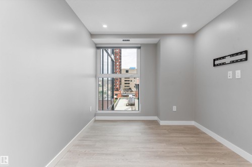 #702 10180 103 St Nw, Edmonton, AB - Indoor Photo Showing Other Room